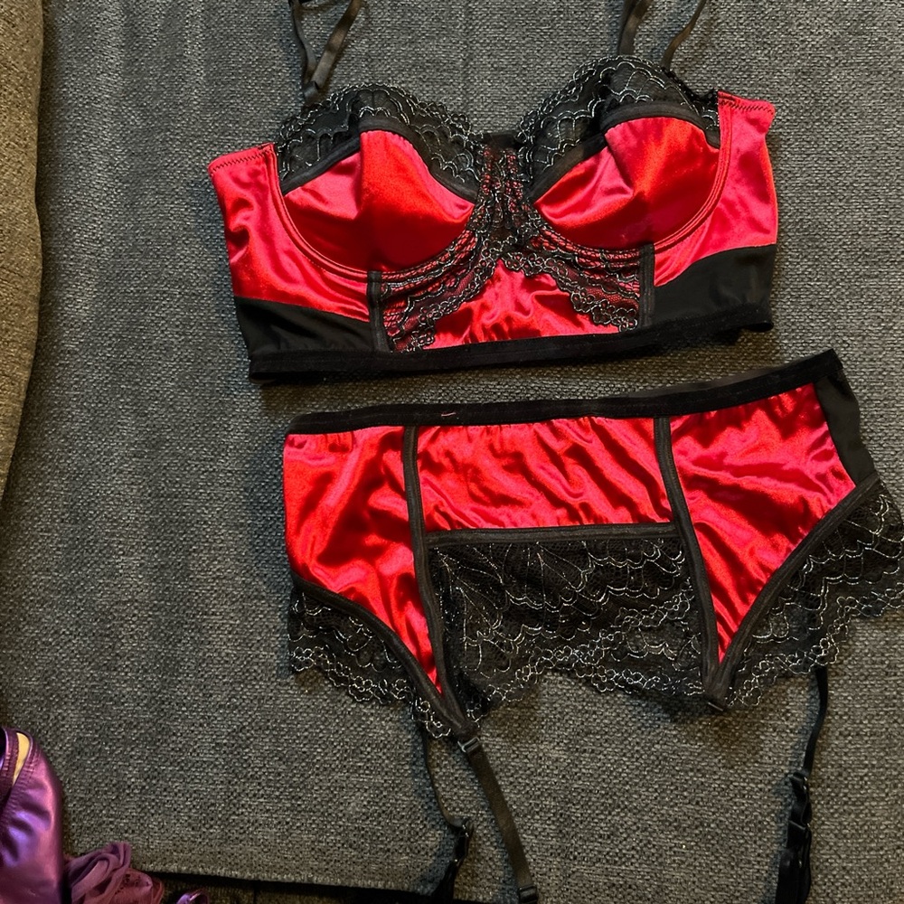 Fashion Nova Red and Black Lace Bra Set